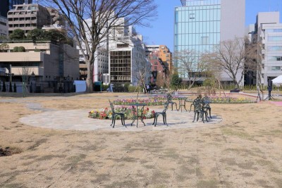 皇居外苑半蔵門園地