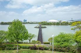 駕与丁公園