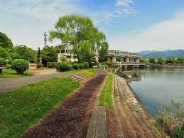岡谷湖畔公園