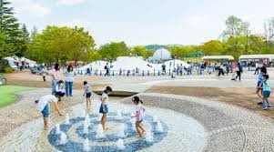 国営みちのく杜の湖畔公園