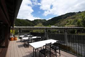 Hotel & Cafe Restrant KANAU
