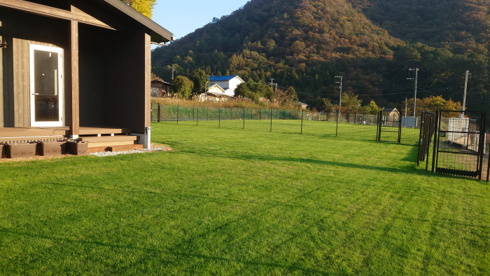 ドッグラン＆カフェ 里音