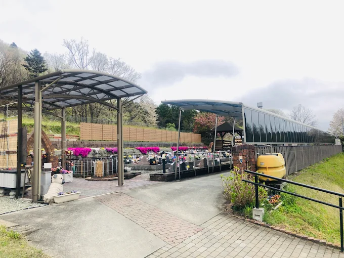 ペット霊園やすらぎ