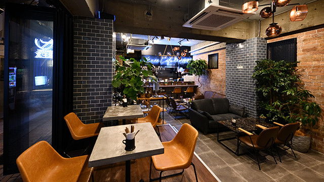 Buzz Cafe by Anella