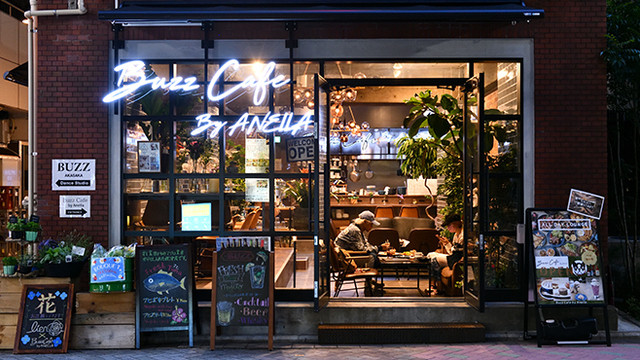 Buzz Cafe by Anella