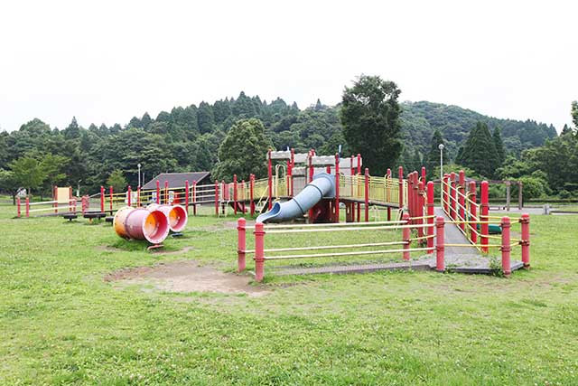 母智丘公園くまそ広場
