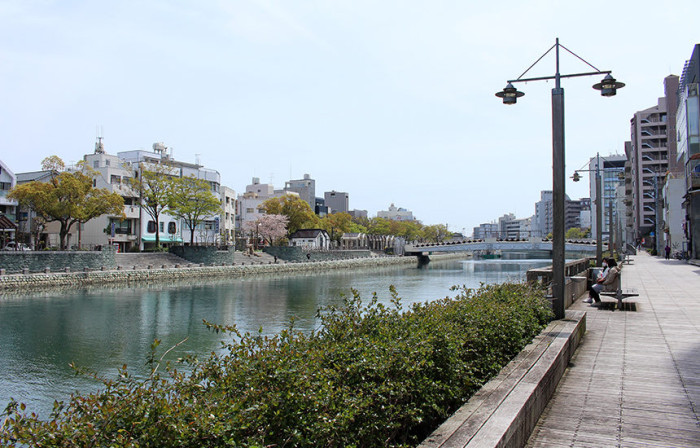 新町川・阿波製紙水際公園